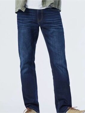 Calvin Klein Jeans Men's Washed Dark Blue Straight Jeans 350